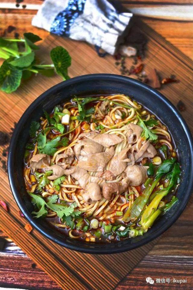 肥肠面的做法以及肥肠的处理办法