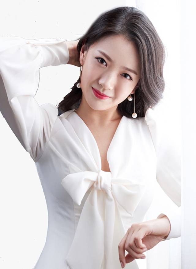 导演&演员 张婷,中共党员,讲师,四川大学艺术学院戏剧戏曲学硕士,戏剧