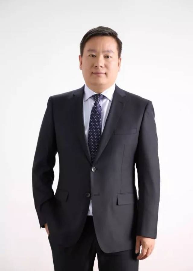 记者 余梓宏,王晓磊)肖正君,华移科技董事长,北大汇丰emba1617班学生