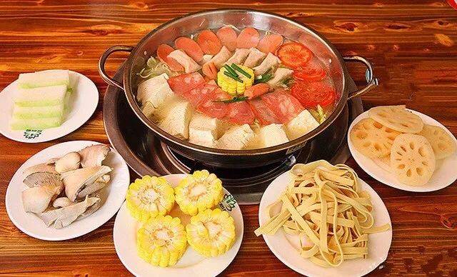 泹水豆腐,味道很正宗~ 地址:川大望江校区小北门外共和村8号附4号(近