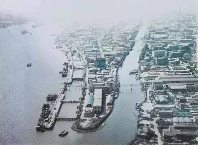 历史记忆收藏了138张7080年代老照片怀念上海的纯真年代