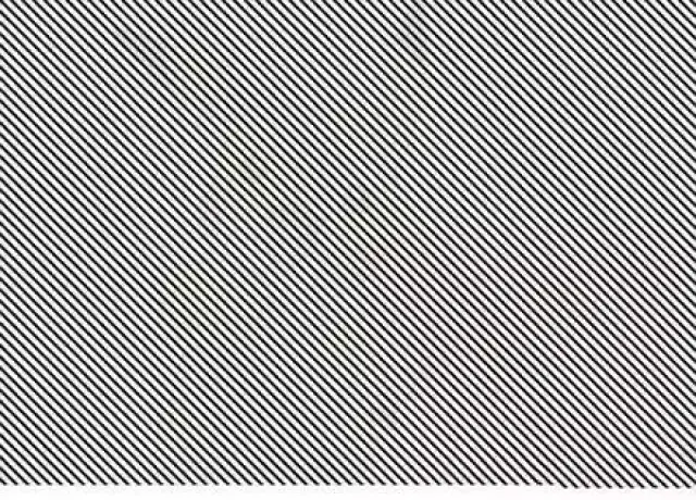 非近视眼患者看到的则只是斜线条,视力好的还可以看出阴影   散鼓的