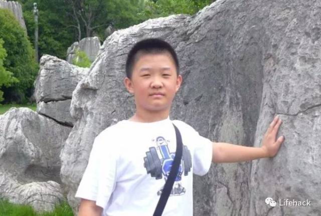 第一批00后,已经虐成肌肉男了