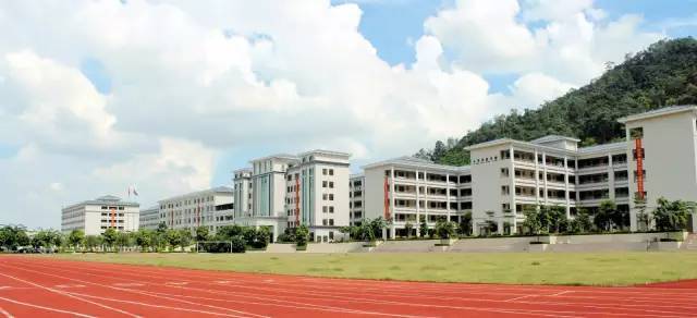 东莞市粤华学校2018年春季招生少量插班生