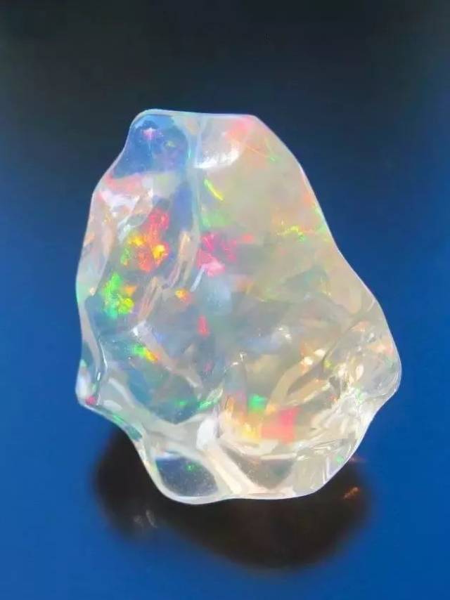水欧泊图片欣赏,黑欧泊图片,水欧泊_大山谷图库