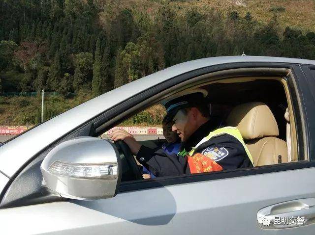 昆明大范围夜间查酒驾!你还敢酒后驾车么?