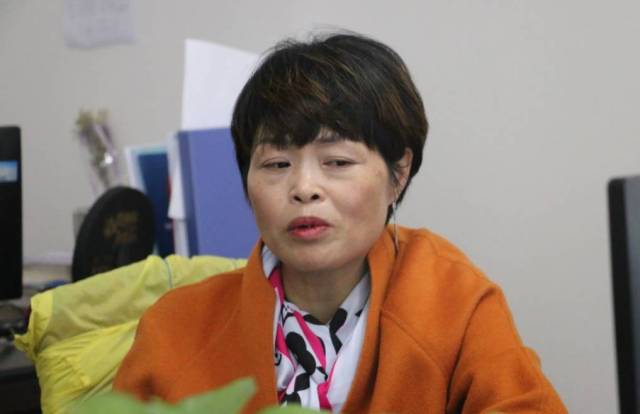 吴萍老师是一位理学院的资深辅导员,非常的热爱辅导员这份工作,对待