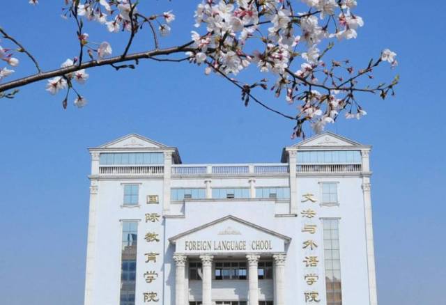 武汉这所"皇家学院"是全国民办高校中的领头羊,却一直低调得让人心疼!
