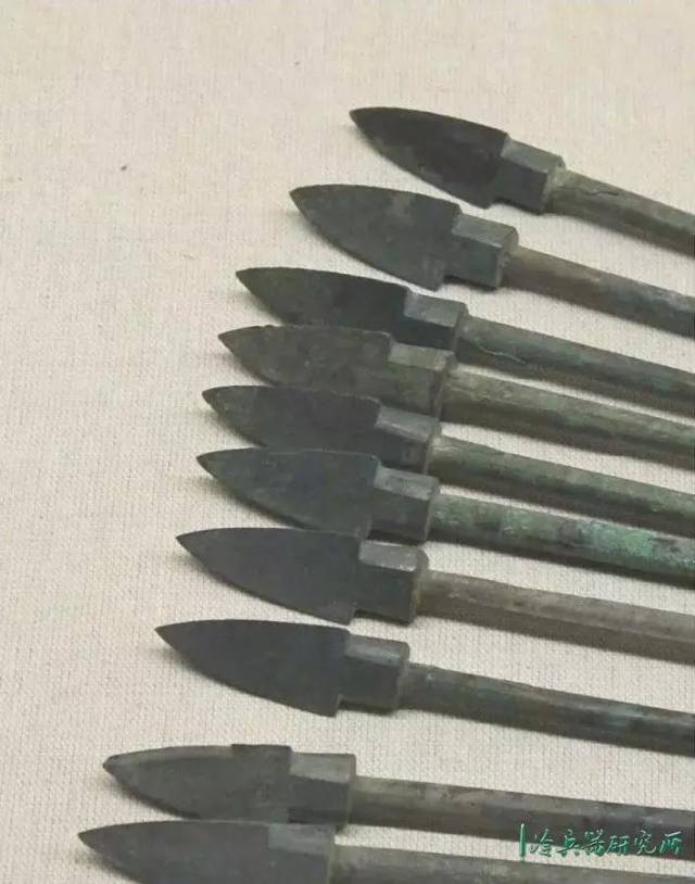 大秦帝国的"三棱刺"箭头:秦始皇兵马俑弩用长铤三棱镞首考证