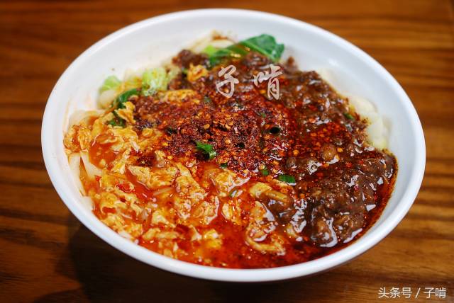 咱老陕的面食是真多,但是听说这勾刀面是比刀削面更高级的,慕名而来