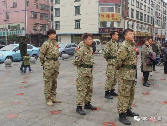 湛江雏鹰基地教官图片图片