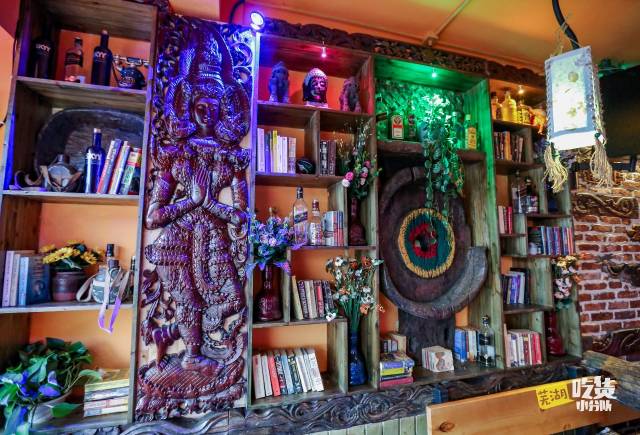 走进 木石,放佛置身在丽江古城的酒吧里