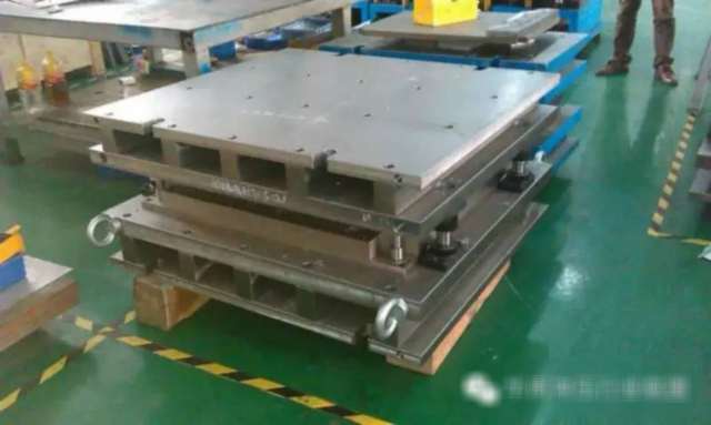 汽车模具开发
