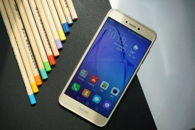 5.2英寸屏 麒麟655,降价后更超值?_手机搜狐网