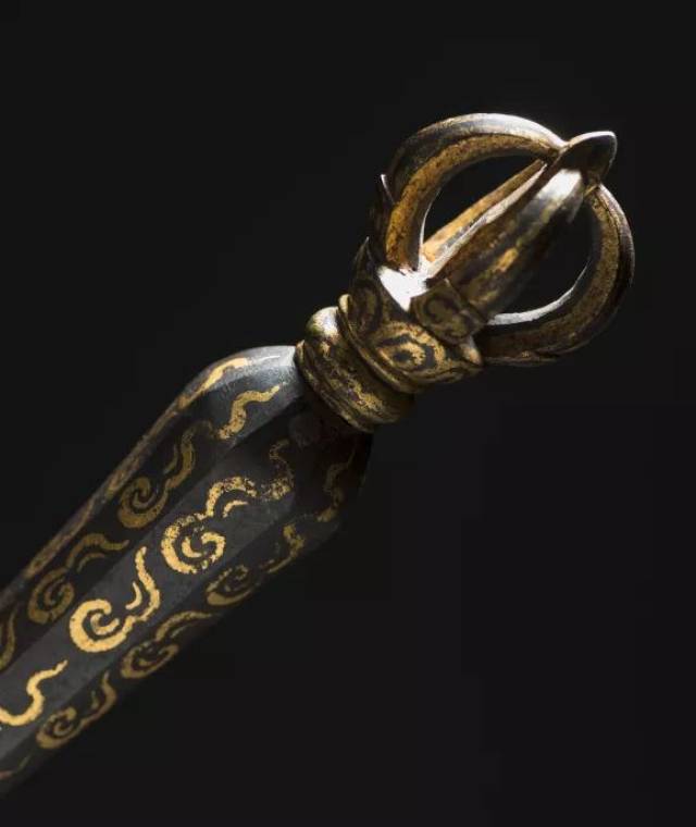 古天一2017秋拍|不戒:元末明初宫廷御赐铁鋄金金刚杖赏析