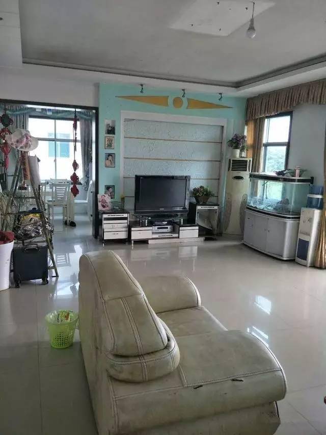 第一次去男友家,被他家农村自建别墅吓到,有种嫁入豪门的感觉!