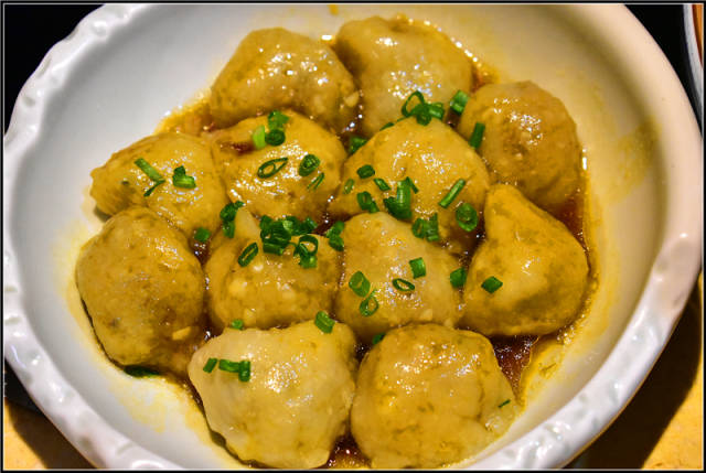 【梨菇炒三层肉】 我的最爱,梨菇是客家山区特有,清脆爽口