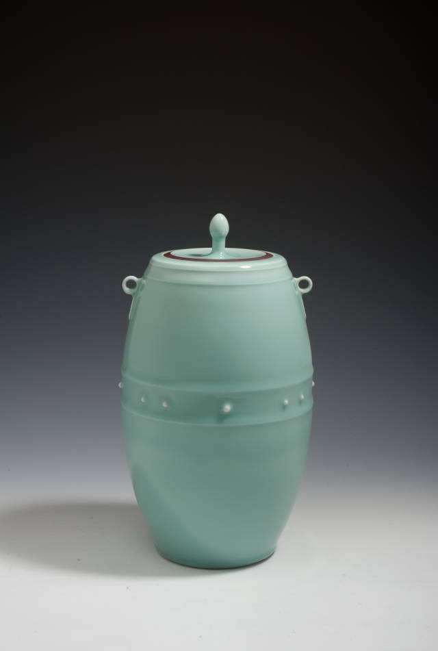 12月21日!第一次现代龙泉青瓷专题拍卖会将在北京举行,全是精品青瓷哦