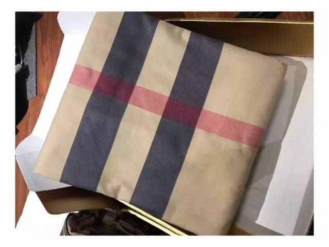 巴宝莉(burberry)床单四件套 大格子