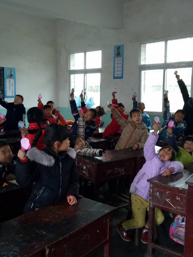 生命教育课堂走进台源镇花滩学校