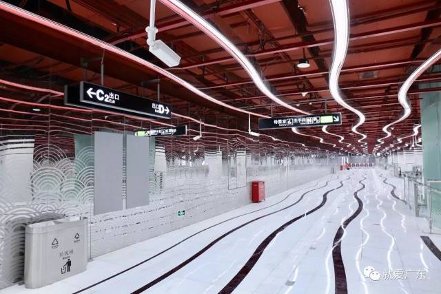 真能装!广州最长地铁抢鲜试乘 增城40分钟到珠