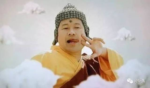 不过漫画里神乐性转成了"夏侯惇",不是佐藤二朗擅长的角色类型,佛祖