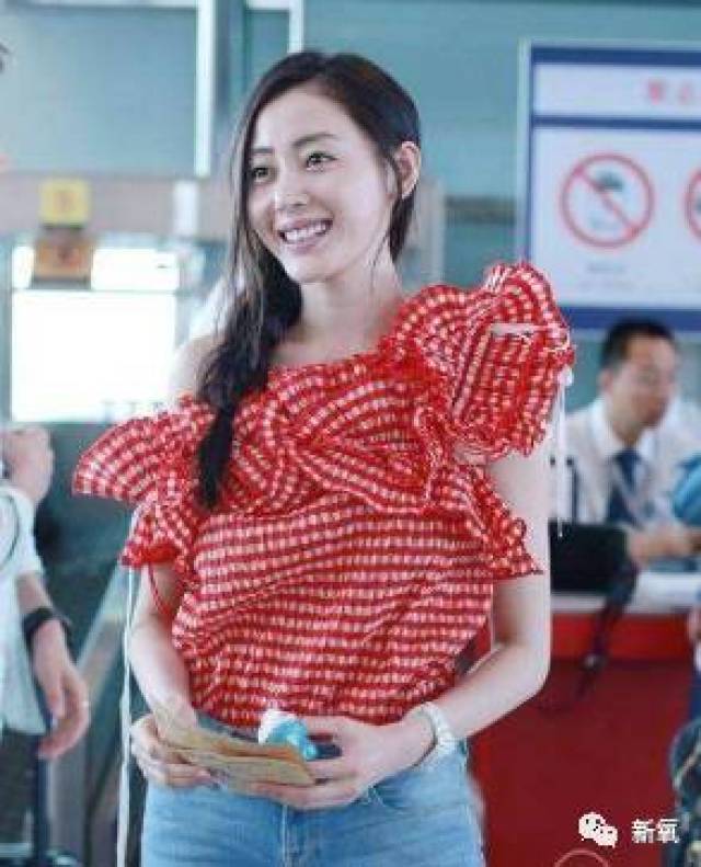 胖了10斤的张天爱反而摆脱老相美成18岁的少女,太不公平了啊!