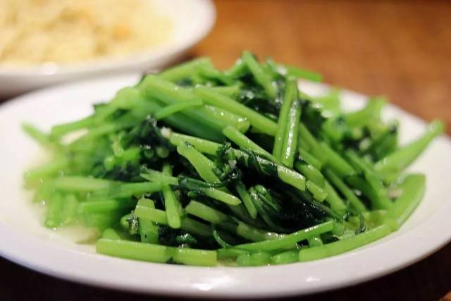 温州这家集海鲜,川菜,粤菜,家常菜,总数过百道的平价好评排队餐厅,你