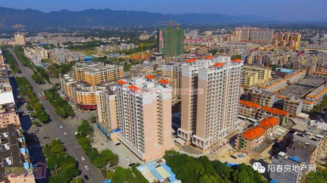 与春州大道交汇处,绿道和新体育馆旁 地址:阳春市春城镇东湖水库旁 87