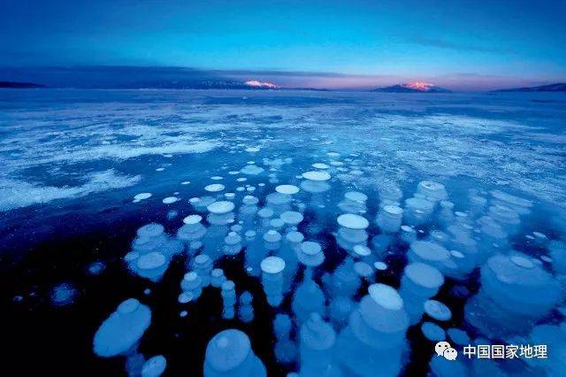 地理知识 什么是"冰泡湖"