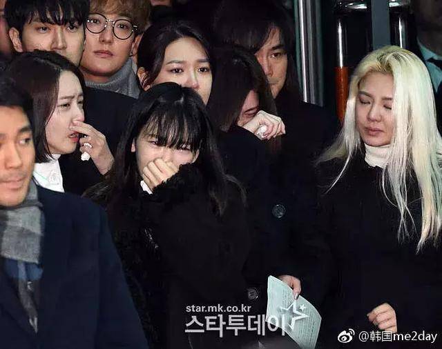 金钟铉出殡SHINee最后一次聚齐,少女时代也全