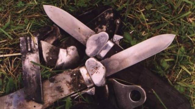 图集:埋在沼泽60年的二战苏军飞行员遗体,被找到时尸身不腐