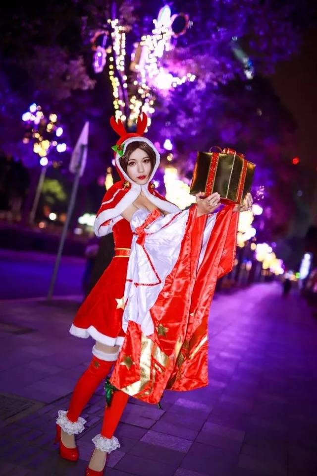游戏cos丨王者荣耀貂蝉圣诞恋歌 圣诞貂蝉大长腿一米八!
