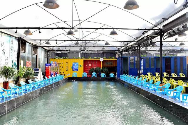 青岛也有钓虾馆了!弄成各种样子后好吃哭了!