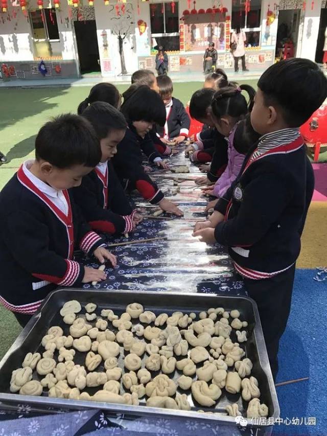 寻年创年忆年味,忆年思年品年俗--县中心幼儿园品年之传统年味活动