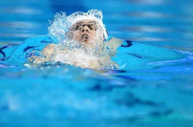 [仰泳教程]仰泳技术训练手段!