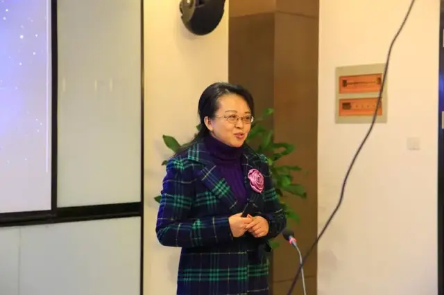 福慧家园集团董事长邱奉萍此次走访主要以会议的形式进行,在会议上,我