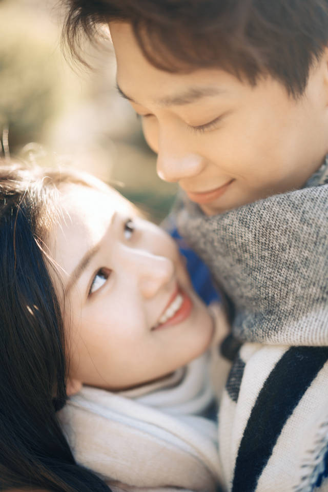 赵露思张炯敏平面电影故事 甜蜜上演"冬季恋歌"