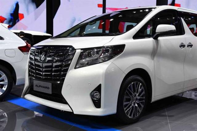 丰田埃尔法高级商务车明星座驾品牌车型惊爆你的眼球