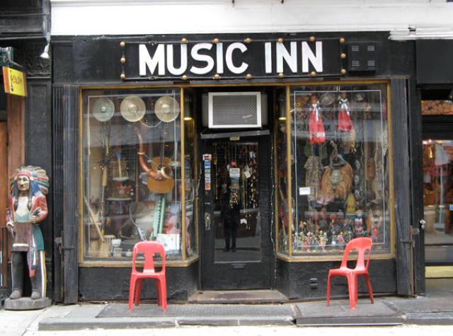 2017年最新国外琴行装修效果图