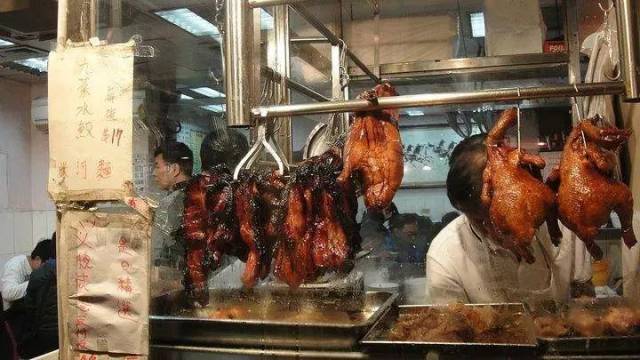 被称为香港叉烧之王,cnn说它是生命中不可或缺的存在,竟然只是家小破