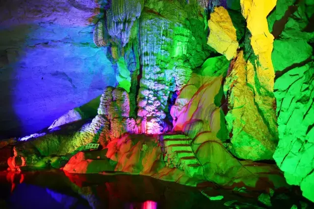 ▼ 我要告诉你: 在池州有一处冬季旅游的好去处 九华秋浦 大王洞风景