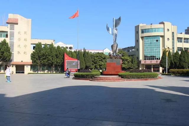 乐中三中的同学们,二中五中的故友你们在哪呢?你们的母校现在变样了!