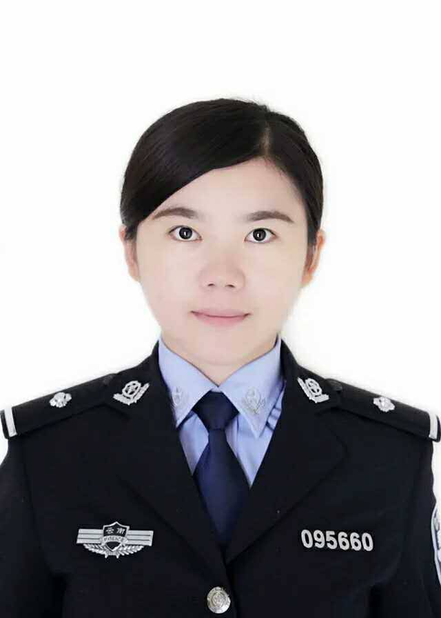 民警证件照生成图片