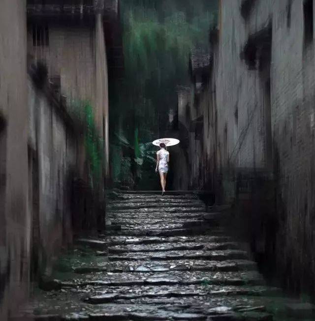 【经典诗文】等你,在悠长悠长的雨巷(凄美醉人)