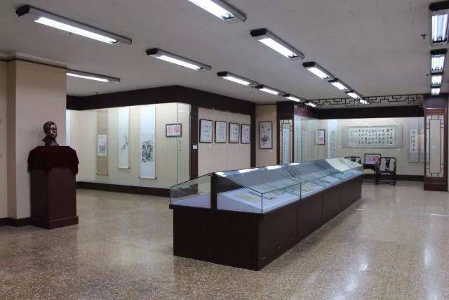 姚奠中艺术馆举办姚先生追思会暨全体解说员年度总结大会