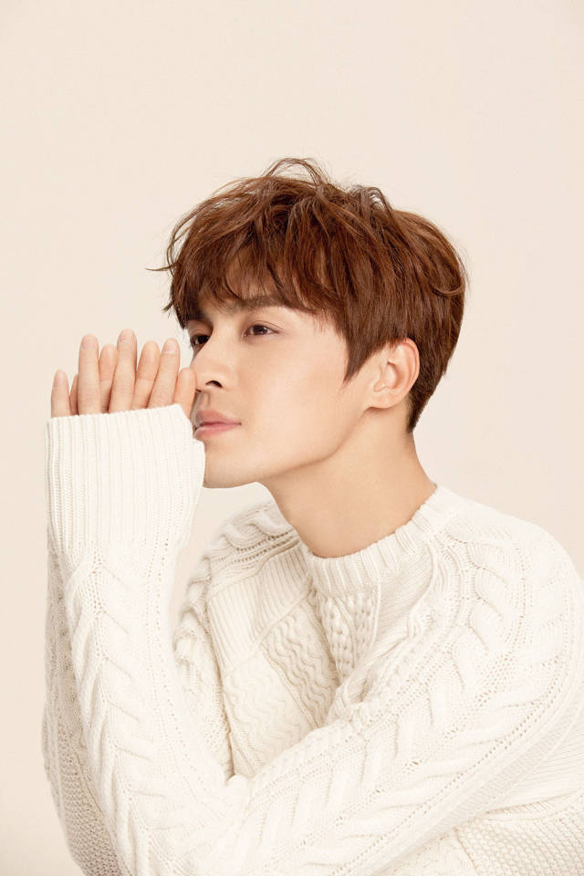 《柒个我》高泰宇曝温暖大片 粉丝:想成为这只猫