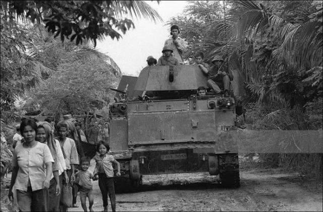 越南黎笋当局自认为已是东南亚的强国,地区霸权主义野心膨胀,对其他