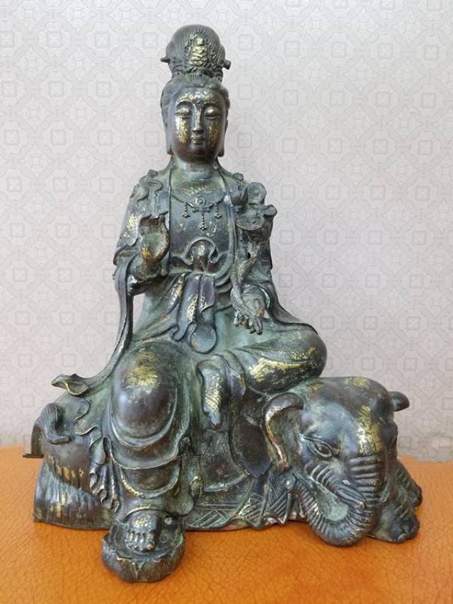 古玩珍品难得一见--大明宣德款铜质坐象观音！_搜狐网