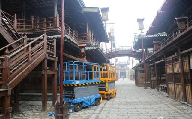 影视基地内的布景,俯瞰